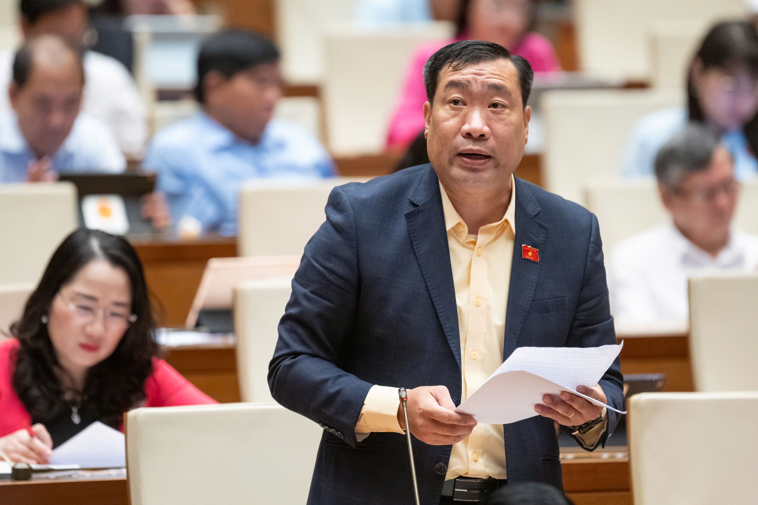 Đại biểu Thạch Phước B&igrave;nh, đo&agrave;n tỉnh Tr&agrave; Vinh. Ảnh: Quochoi.vn.