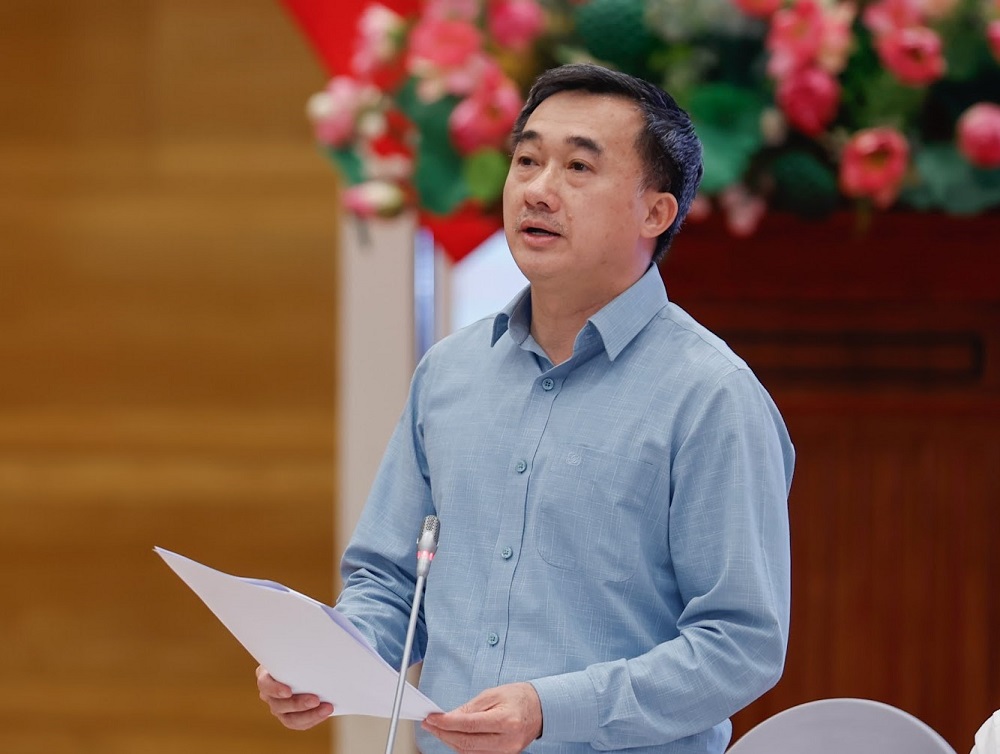 Thứ trưởng Trần Văn Thuấn: 