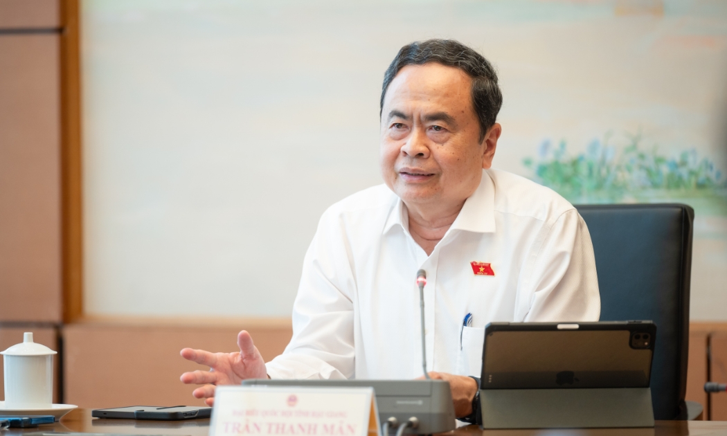 Chủ tịch Quốc hội Trần Thanh Mẫn cho ý kiến tại phiên thảo luận ở tổ.(Ảnh: Media Quốc hội).