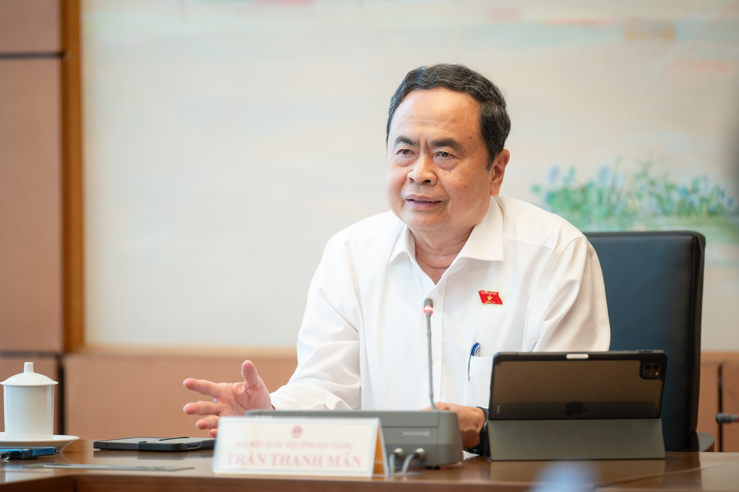 Chủ tịch Quốc hội Trần Thanh Mẫn cho ý kiến tại phiên thảo luận ở tổ.(Ảnh: Media Quốc hội).