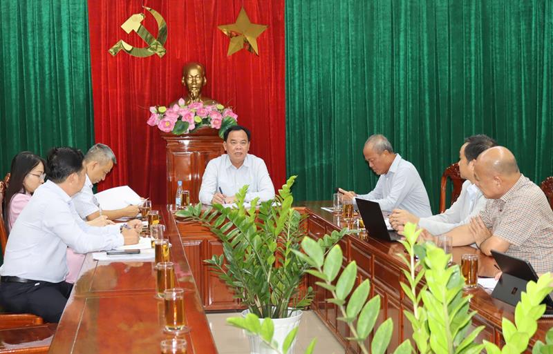 Chủ tịch UBND tỉnh Đồng Nai Võ Tấn Đức đã có buổi làm việc với Công ty TNHH Phát triển căn hộ Nam Long, ngày 6/5.