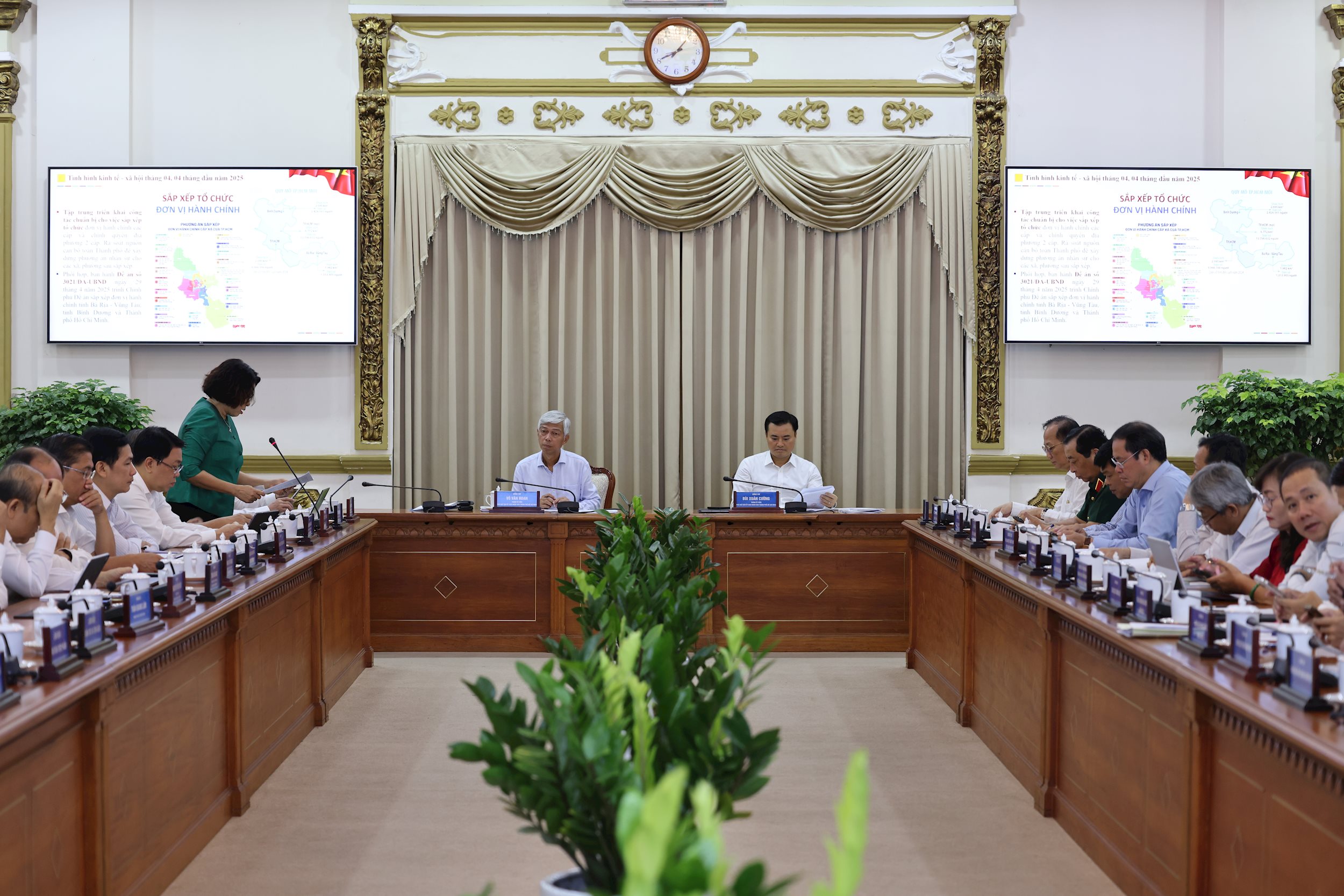 Toàn cảnh phiên họp sáng 8/5 - Nguồn: TTBC.