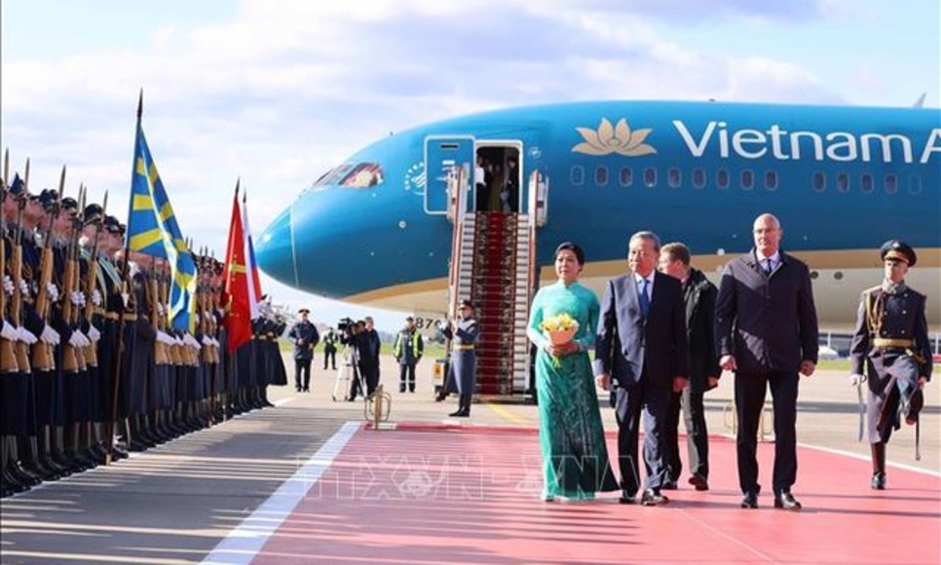 Tổng Bí thư Tô Lâm và Phu nhân đến Thủ đô Moskva, bắt đầu chuyến thăm chính thức Liên bang Nga và dự Lễ kỷ niệm 80 năm Ngày Chiến thắng trong chiến tranh Vệ quốc vĩ đại - Ảnh: TTXVN