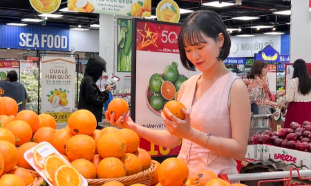 Một số hệ thống siêu thị giảm giá đến 50% các sản phẩm giải nhiệt mùa hè.