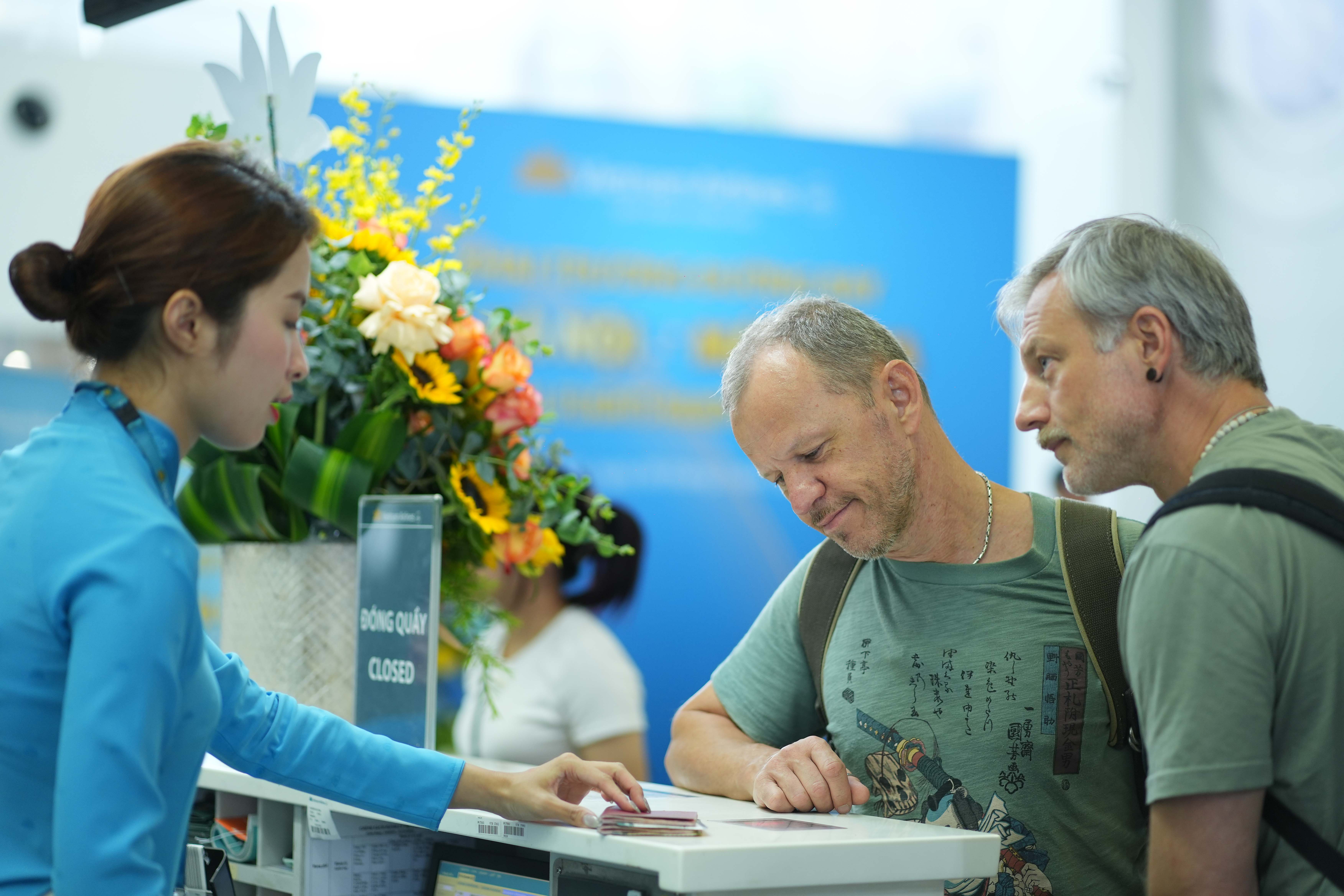 Đường bay thẳng kết nối Hà Nội với Moscow (Liên bang Nga) đã chính thức được mở lại sau ba năm tạm dừng.