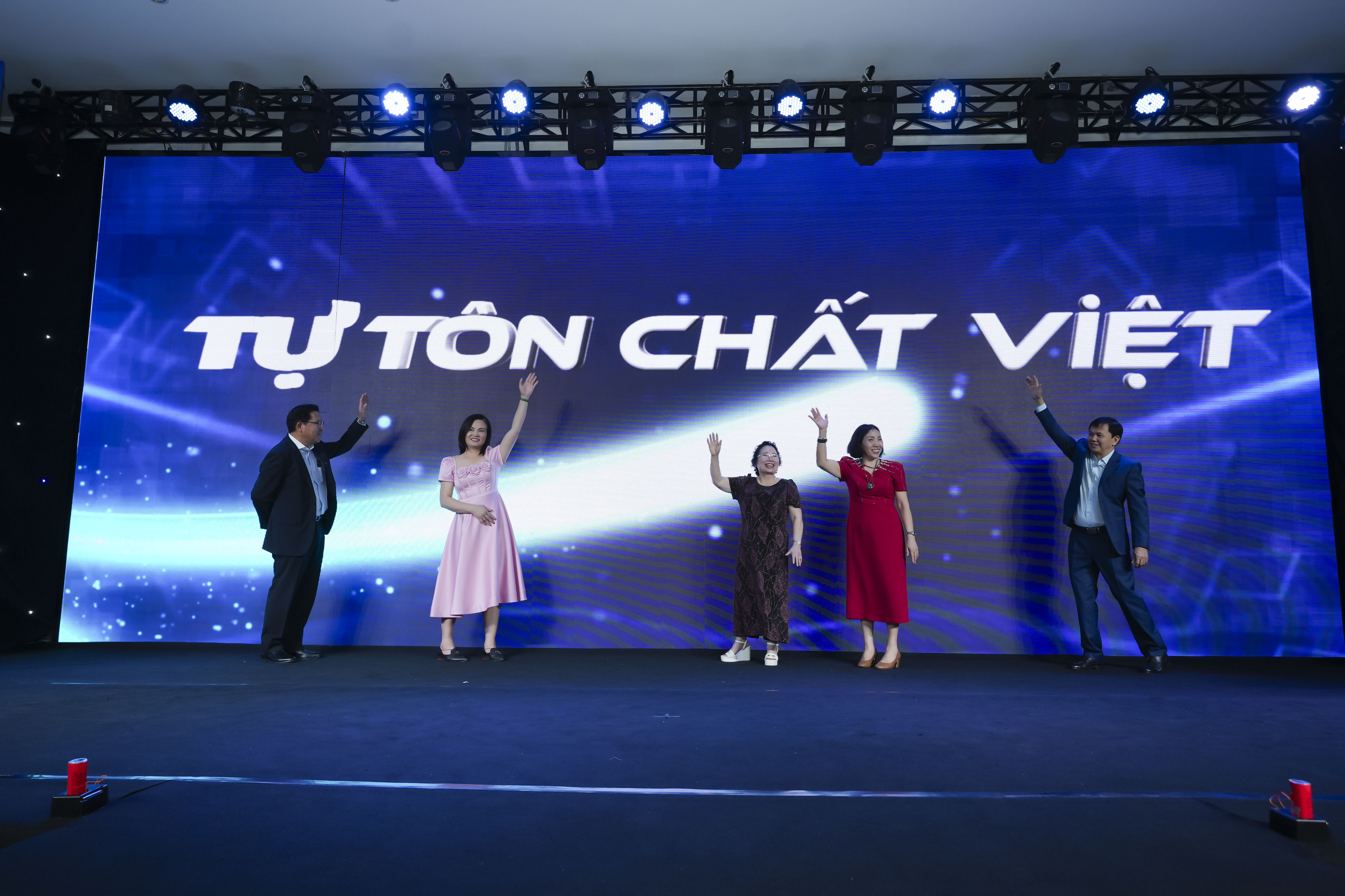 Với Poshaco - “Tự tôn chất Việt” không chỉ là niềm tự hào mà là hành trình để làm nên câu chuyện “Nhà Việt - Chất Việt”.