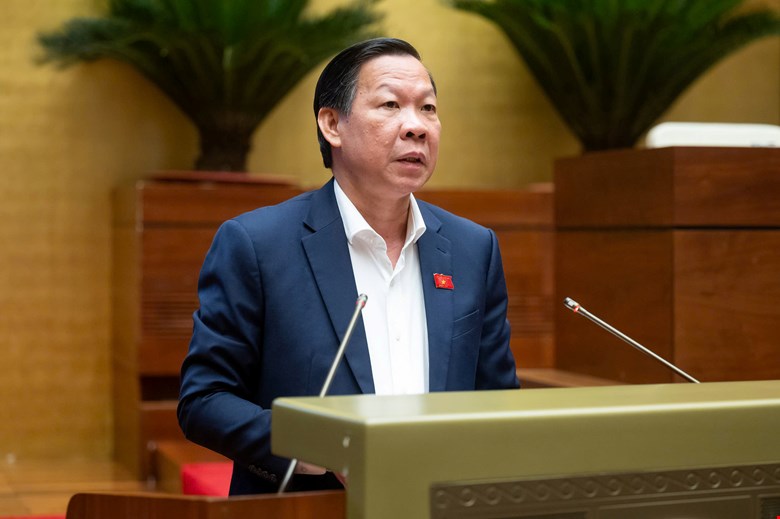 Chủ nhiệm Ủy ban Kinh tế v&agrave; T&agrave;i ch&iacute;nh của Quốc hội Phan Văn M&atilde;i.