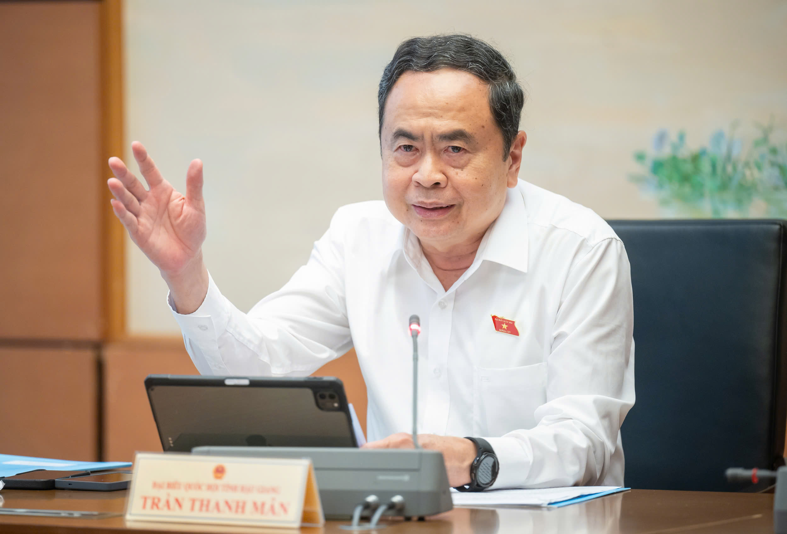 Chủ tịch Quốc hội Trần Thanh Mẫn phát biểu cho ý kiến tại tổ 13 chiều ngày 10/5.