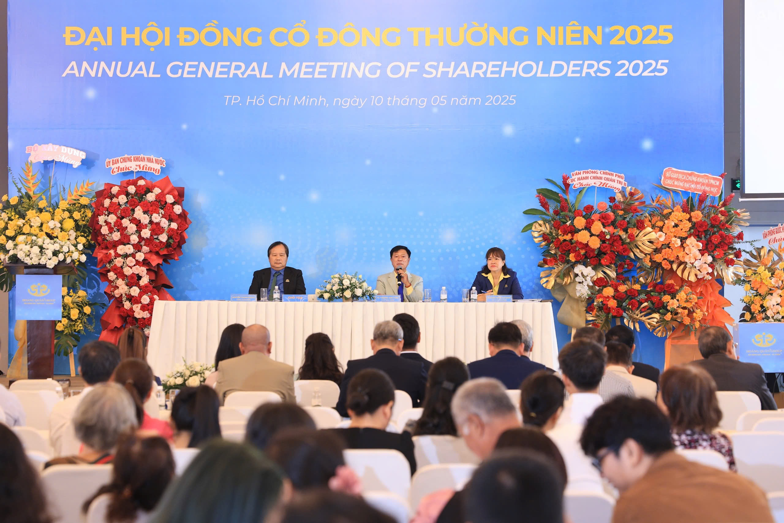 Công ty Cổ phần Tư vấn Thương mại Dịch vụ Địa ốc Hoàng Quân tổ chức đại hội đồng cổ đông thường niên 2025, sáng 10/5.