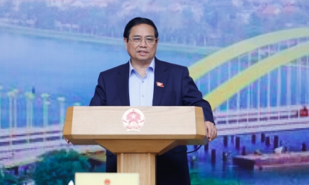 Thủ tướng Phạm Minh Chính, Trưởng Ban Chỉ đạo Nhà nước các công trình, dự án quan trọng quốc gia, trọng điểm ngành giao thông vận tải, chủ trì Phiên họp thứ 17 của Ban Chỉ đạo - Ảnh: VGP/Nhật Bắc