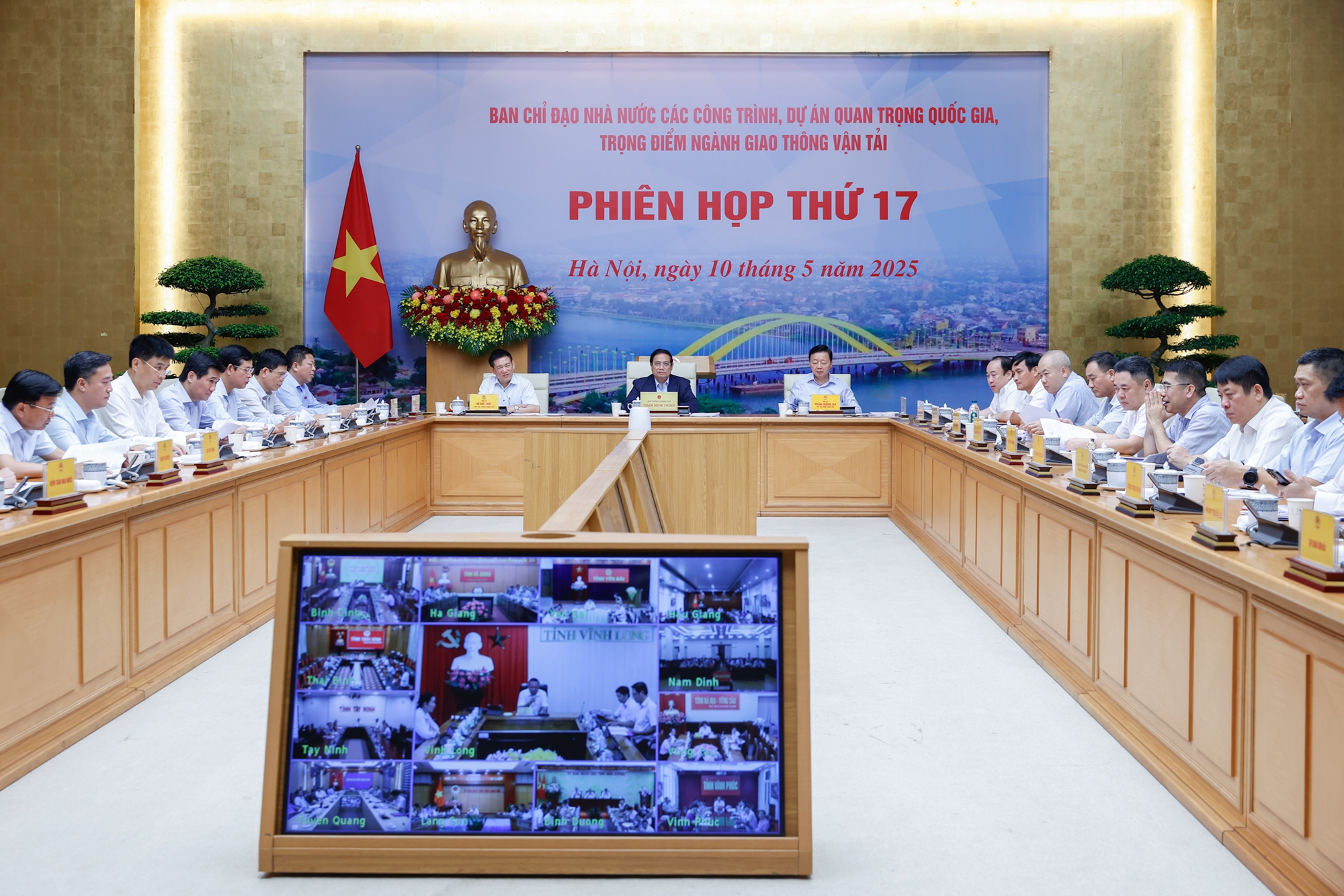 To&agrave;n cảnh Phi&ecirc;n họp - Ảnh: VGP/Nhật Bắc.