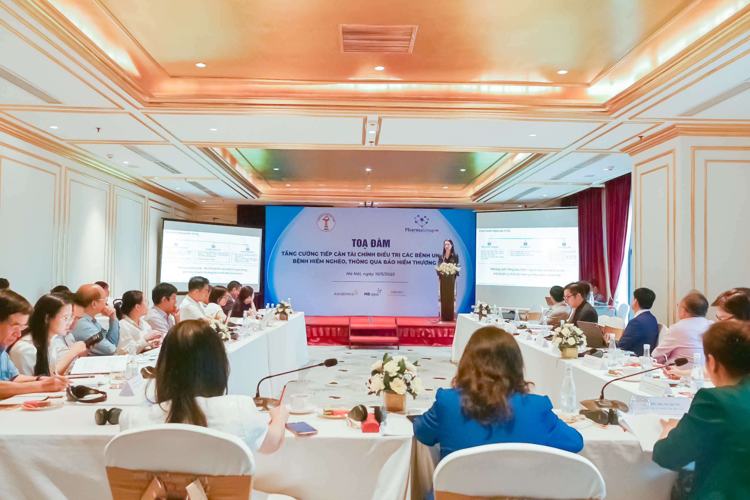 Bà Nguyễn Thùy Linh giới thiệu về sáng kiến bảo hiểm hỗ trợ kinh phí điều trị cho bệnh nhân ung thư.