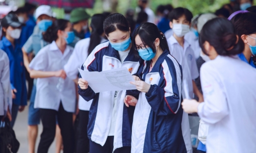 Bổ sung quy định về miễn học phí, đề xuất bỏ Bằng tốt nghiệp Trung học cơ sở