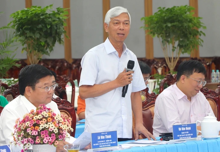 Ph&oacute; Chủ tịch Ủy ban nh&acirc;n d&acirc;n TP.HCM V&otilde; Văn Hoan ph&aacute;t biểu tại hội nghị - Ảnh: Cổng th&ocirc;ng tin điện tử TP.HCM.