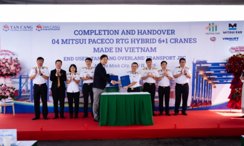 Tân Cảng Cát Lái tiếp nhận 4 cẩu RTG Hybrid góp phần hiện đại hóa và xanh hóa cảng biển