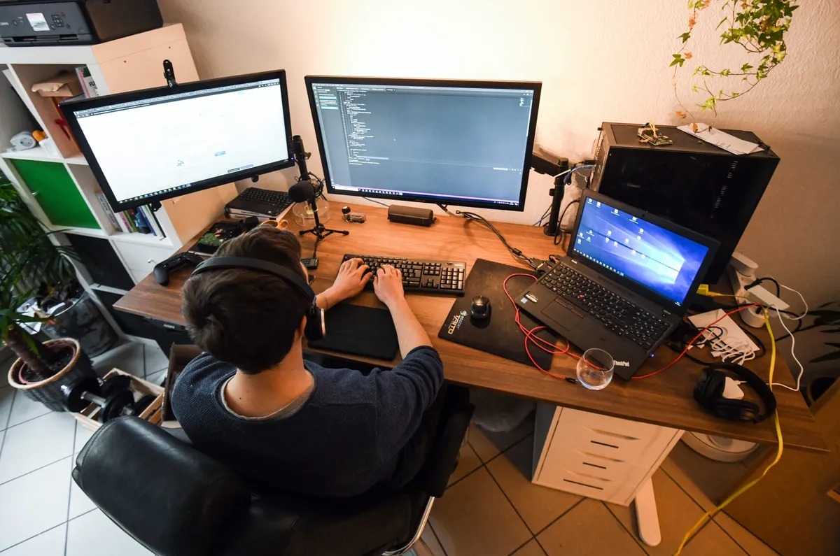 Không chỉ nhờ sức mạnh tính toán của AI, các công ty AI-native giữ đội ngũ nhỏ gọn