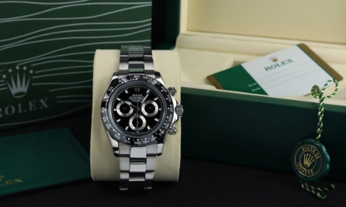 Rolex cố gắng kiểm soát vị thế độc quyền tại Trung Quốc