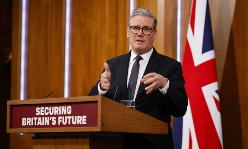 Thủ tướng Anh Keir Starmer - Ảnh: Bloomberg