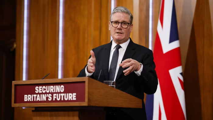 Thủ tướng Anh Keir Starmer - Ảnh: Bloomberg