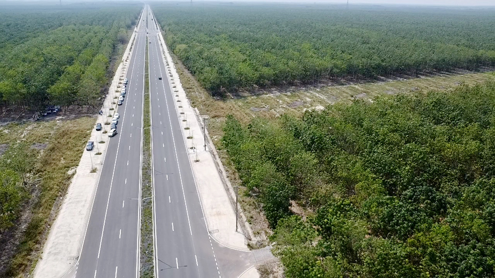Khu vực giải phóng mặt bằng đường cao tốc TP.HCM - Thủ Dầu Một - Chơn Thành tại vị trí giao với đường Tạo lực Bắc Tân Uyên - Phú Giáo - Bàu Bàng. Ảnh: Ủy ban nhân dân tỉnh Bình Dương.