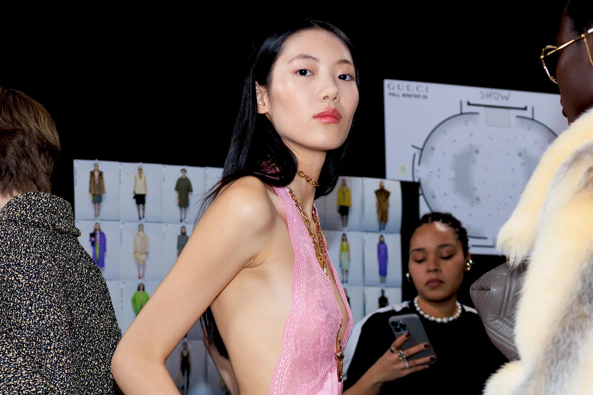 Thuế quan và quá trình chuyển đổi sáng tạo là hai trọng tâm trong quý đầu tiên của ngành hàng xa xỉ. Ảnh: Vogue