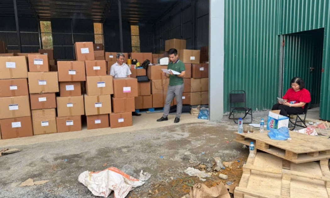 Bộ Công an xác định, có hơn 900 nhãn hiệu thực phẩm chức năng được nhóm đối tượng sản xuất. Ảnh: Laodong.vn.