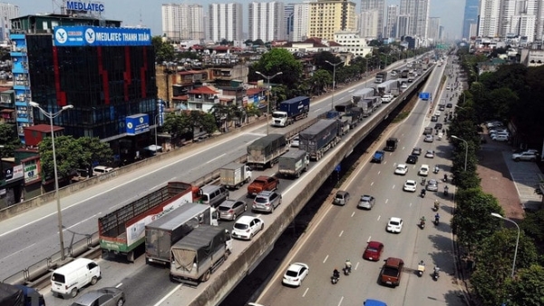 Mùa cao điểm du lịch, vận tải tháng 7 duy trì đà tăng ổn định