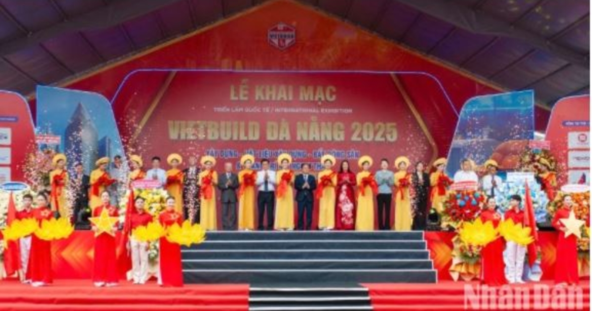 VIETBUILD Da Nang 2025 officially opens with nearly 900 booths - VnEconomy