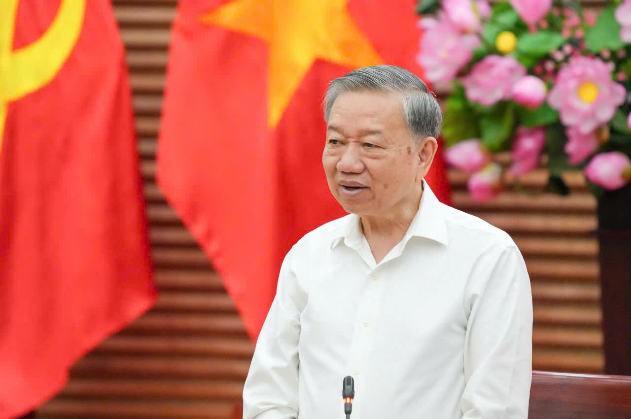 Tổng Bí thư Tô Lâm cùng đoàn công tác Trung ương đã có buổi làm việc với Ban Thường vụ Tỉnh ủy Nghệ An