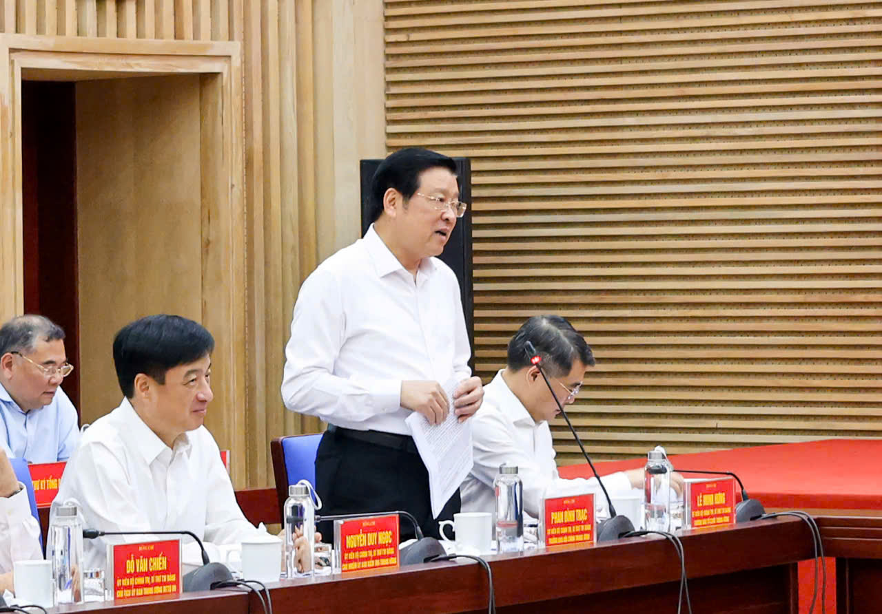 Trưởng Ban Nội chính Trung ương Phan Đình Trạc phát biểu.