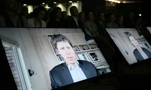 Chạy đua thương mại hóa sản phẩm AI, Big Tech Mỹ bị chỉ trích vì 