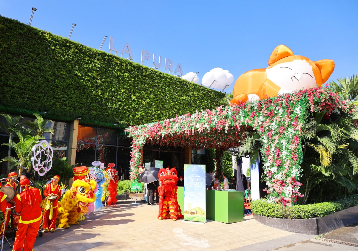 Kh&ocirc;ng gian xanh m&aacute;t độc đ&aacute;o ch&agrave;o đ&oacute;n kh&aacute;ch h&agrave;ng.