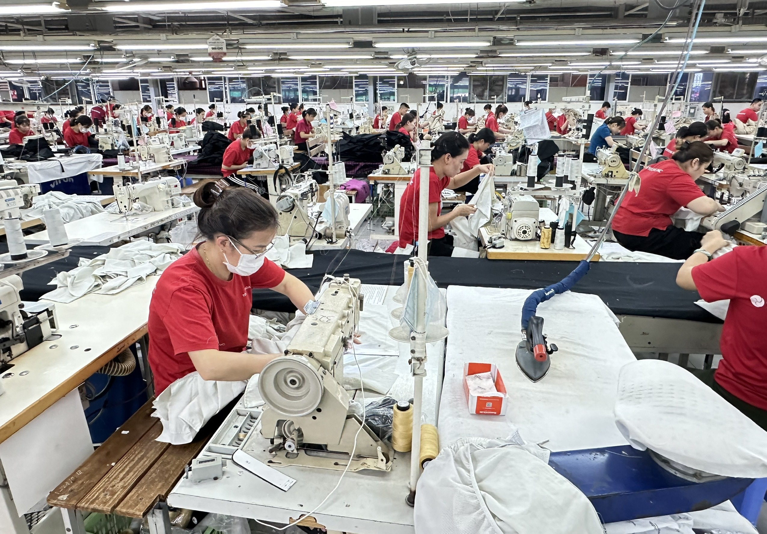 6 tháng đầu năm 2025, xuất khẩu dệt may ước đạt 21,8 tỷ USD, tăng 10,6% so với cùng kỳ năm ngoái.