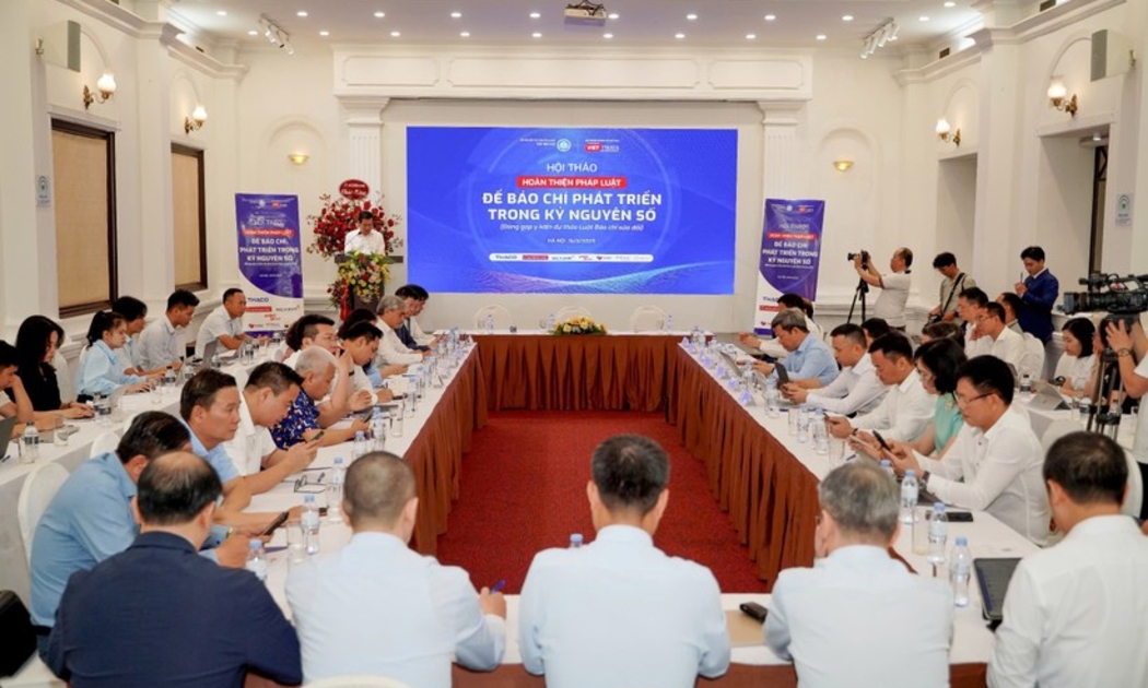 Toàn cảnh Hội thảo “Hoàn thiện pháp luật để báo chí phát triển trong kỷ nguyên số”. 