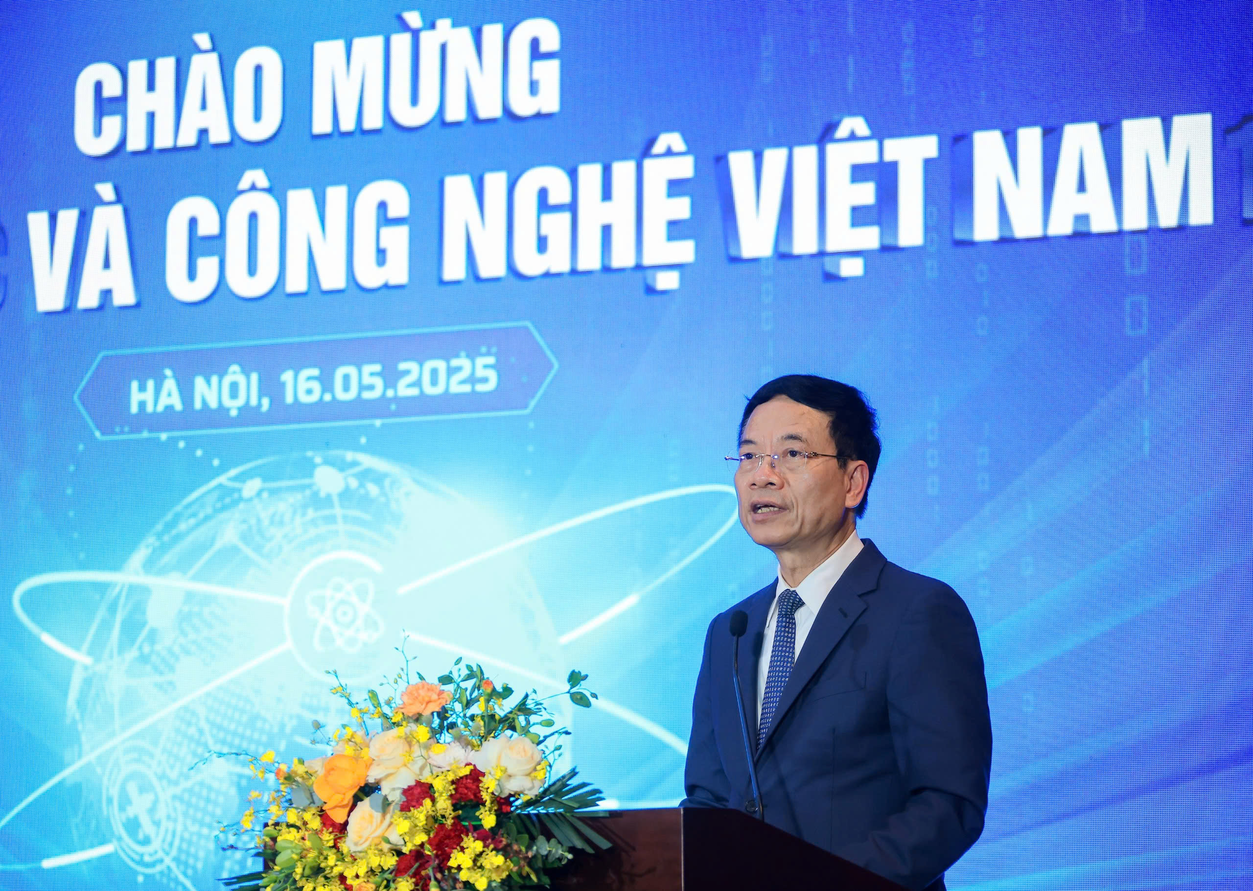 Bộ trưởng Bộ Khoa học và Công nghệ Nguyễn Mạnh Hùng phát biểu tại Chương trình. 