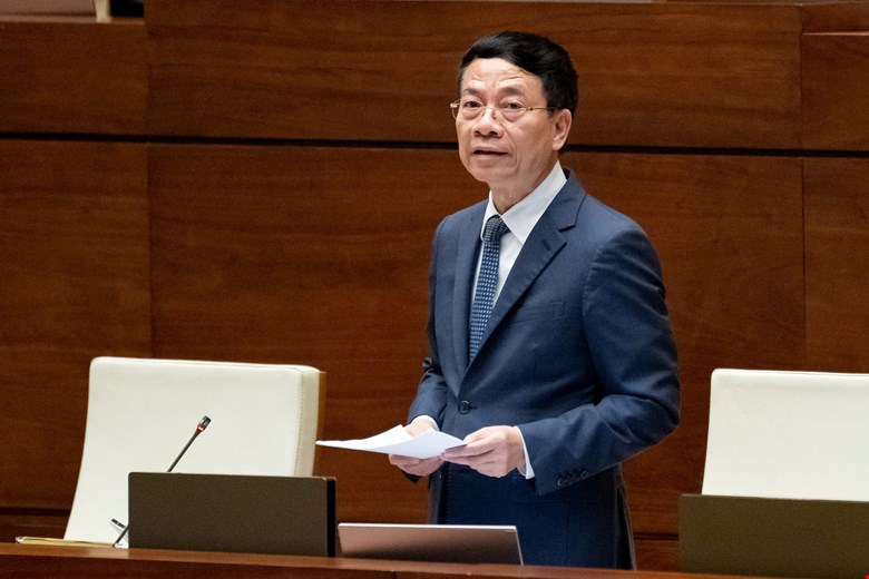 Bộ trưởng Bộ Khoa học và Công nghệ Nguyễn Mạnh Hùng.