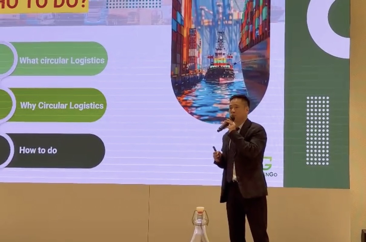 Ông Phạm Hoài Trung, Chủ tịch Công ty TNHH Công nghệ Azitech & Greengo Sustainable Consultant, chia sẻ tại hội thảo.