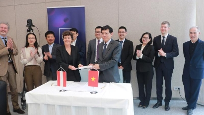 Vietnam-Austria high-tech forum opens in Vienna