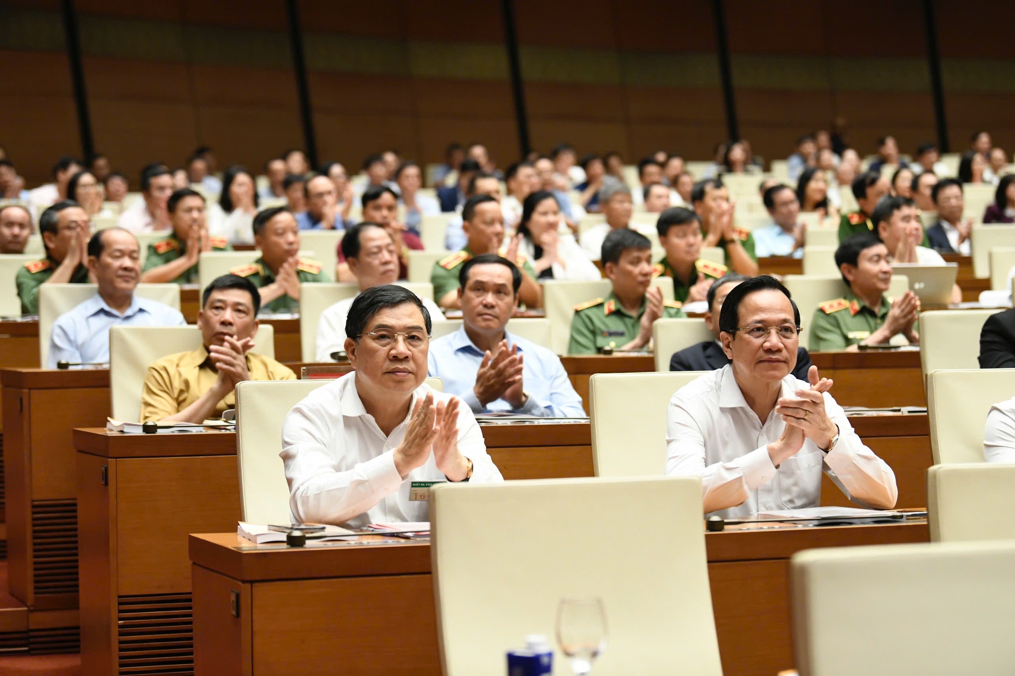 Theo chương tr&igrave;nh, tại Hội nghị, c&aacute;c đại biểu nghe 3 chuy&ecirc;n đề - Ảnh: VGP/Nhật Bắc