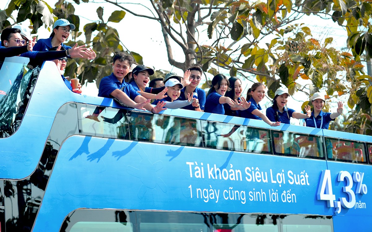 VIB nỗ lực lan tỏa tiện ích sản phẩm Siêu lợi suất đến người dân Việt.