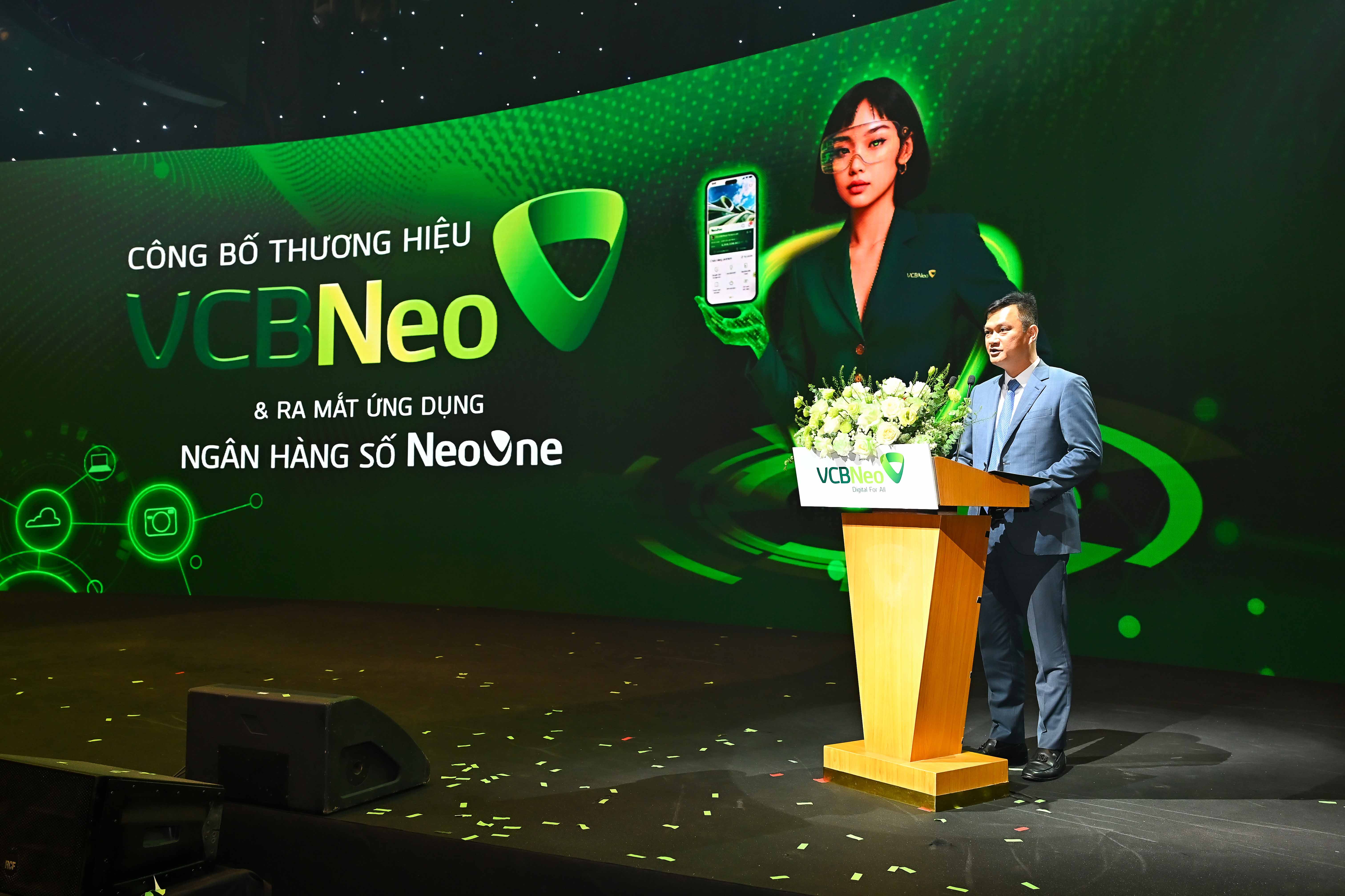 Ông Nguyễn Anh Tuấn, Tổng giám đốc VCBNeo, phát biểu tại sự kiện.