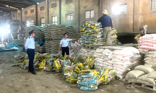 Thanh Hóa và Huế triển khai đợt cao điểm chống buôn lậu, gian lận thương mại và hàng giả