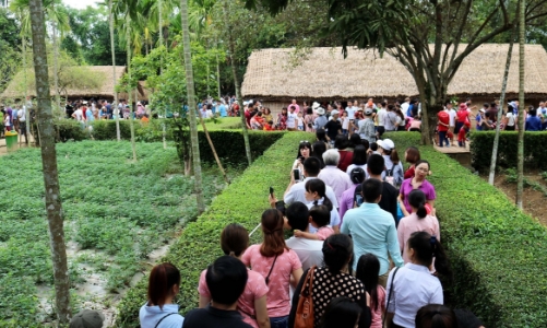 Tỉnh Nghệ An cần xây dựng các sản phẩm du lịch mới để cải thiện tình trạng mùa vụ 