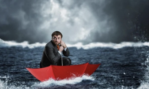 Gần 2 tháng bay màu với thuế quan VN-Index chính thức về bờ, nhưng hàng loạt cổ phiếu vẫn lặn sâu dưới đáy  