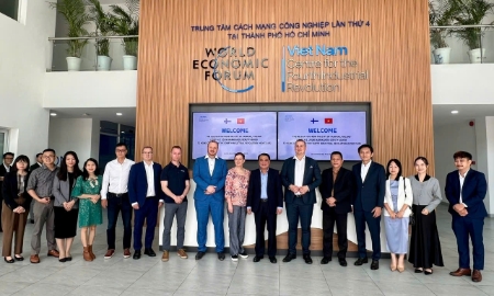 Đại diện HCMC C4IR và Đoàn công tác thành phố Tampere (Phần Lan).