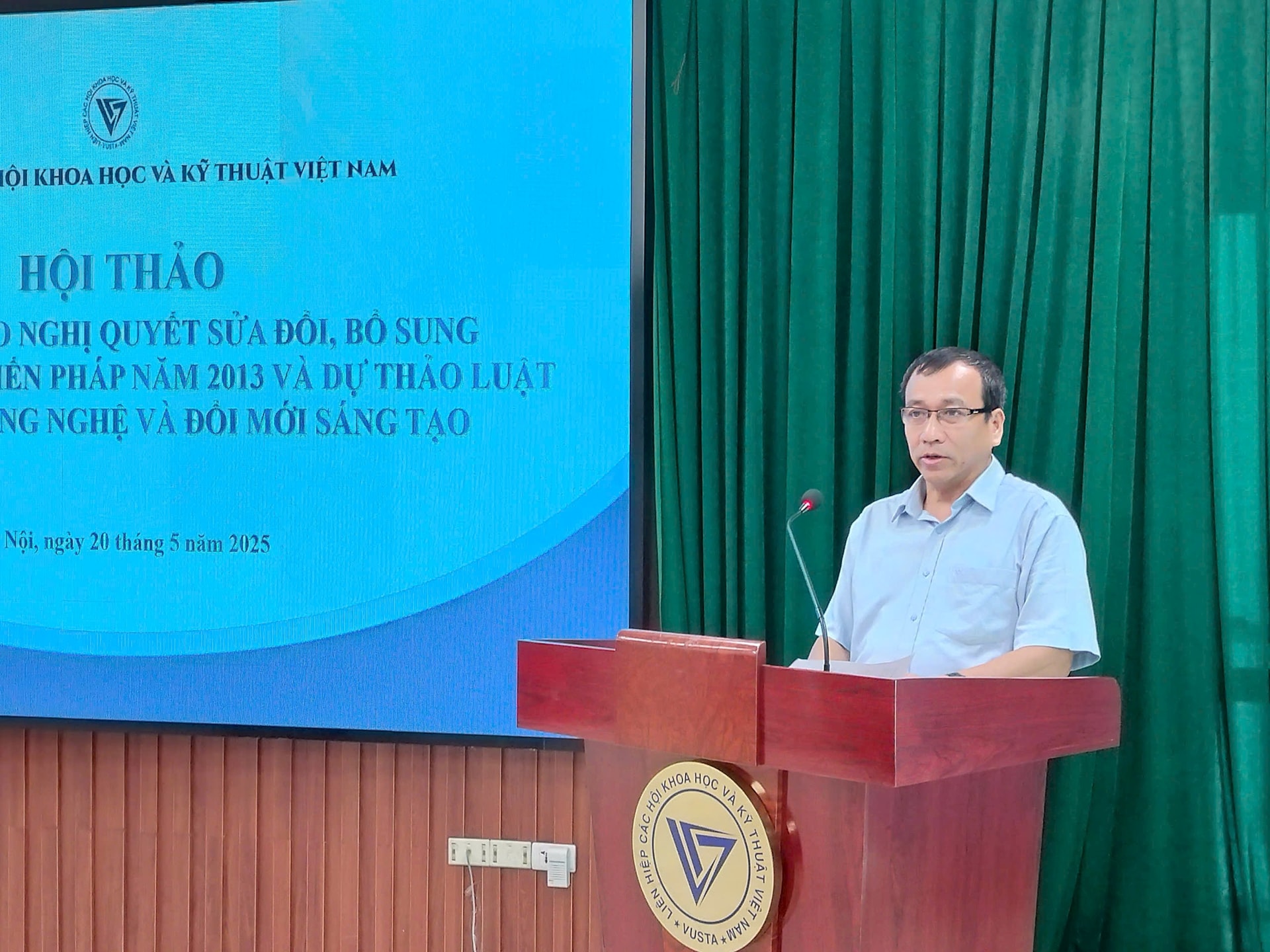TS.Lê Công Lương.