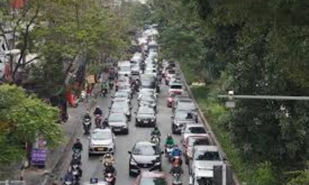 Tốc độ phát triển hạ tầng giao thông của TP.Hà Nội chỉ khoảng 0,03%/năm.