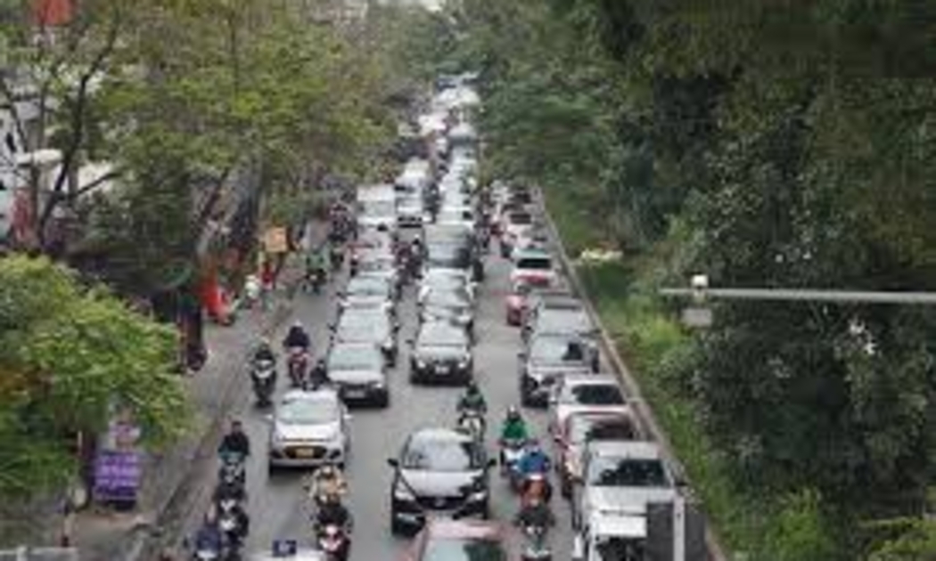 Tốc độ phát triển hạ tầng giao thông của TP.Hà Nội chỉ khoảng 0,03%/năm.