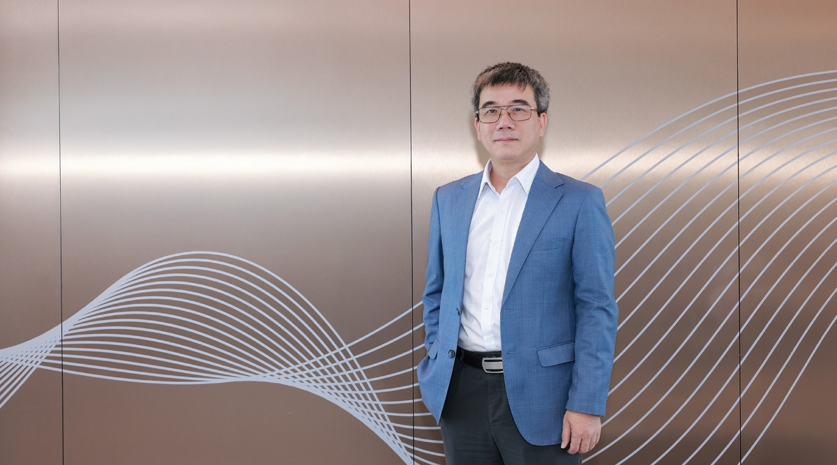 &Ocirc;ng Dũng chia sẻ thị trường bảo hiểm Việt Nam đang dần hồi phục v&agrave; c&oacute; những t&iacute;n hiệu t&iacute;ch cực.