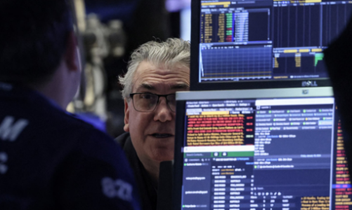 Vì sao trái phiếu chính phủ bị bán tháo trên toàn cầu?